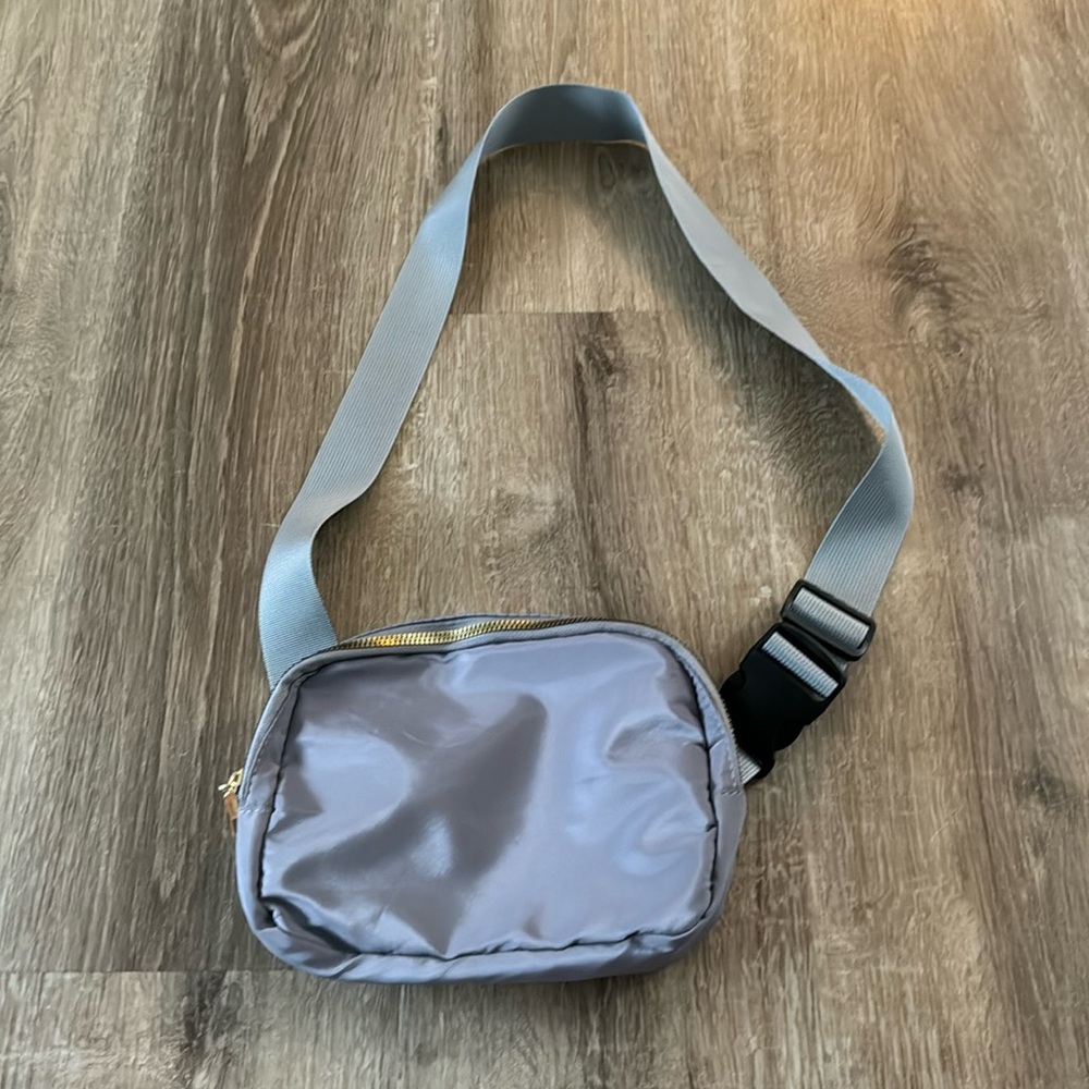 Gray fanny pack!
